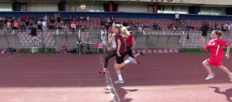 Gradsko i okružno prvenstvo u školskoj atletici (VIDEO)