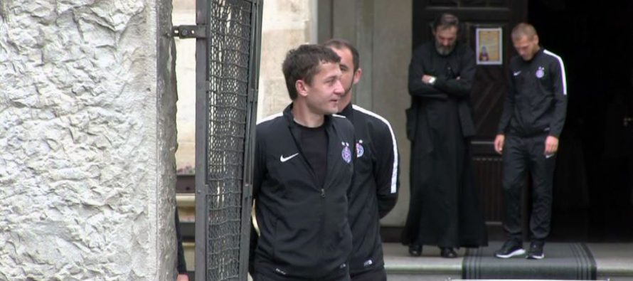 Igrači Partizana traže pomoć “odozgo” (VIDEO)