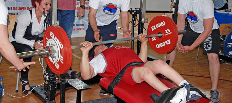Powerlifting klub Knjaževac uklanja barijere (VIDEO)
