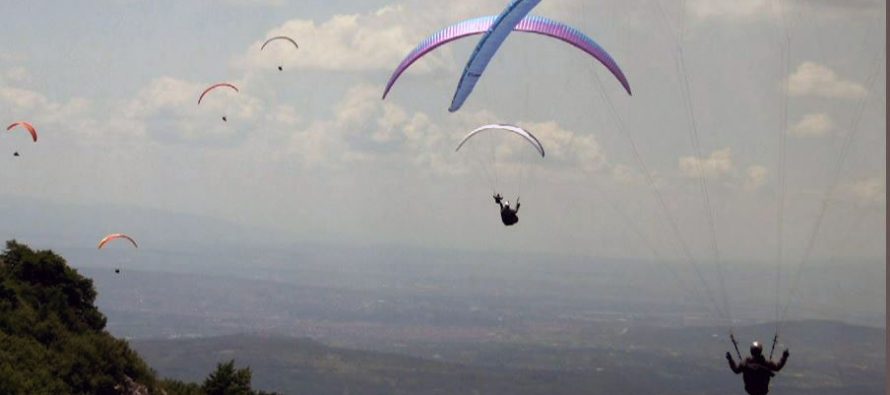 Paraglajderi sa cele planete ponovo lete niškim nebom