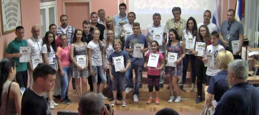 Savez za školski sport Aleksinca dodelio priznanja i zahvalnice (VIDEO)