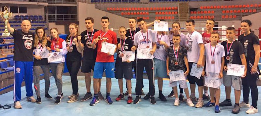 Kik boks klub “Niš” dokazao kvalitet na državnom prvenstvu  u Hali Čair (VIDEO)