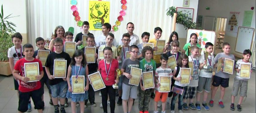 Finale kadetskog Gran-pri turnira u šahu (VIDEO)
