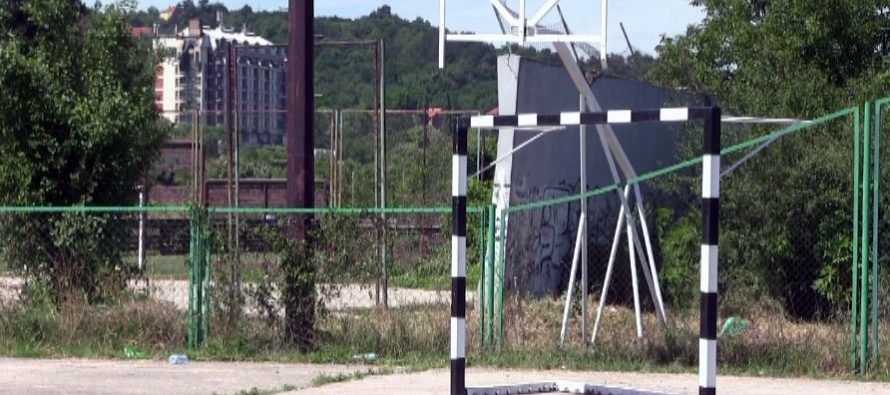 Počelo sređivanje sportskih terena Vrtop u Niškoj Banji (VIDEO)