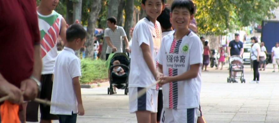 Fudbalski klub iz Kine u poseti Niškoj Banji (VIDEO)