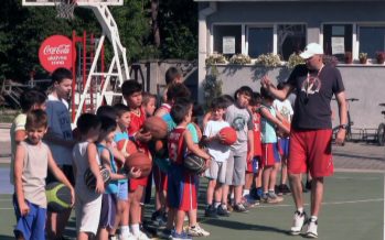 Besplatna letnja škola košarke za dečicu u Pirotu (VIDEO)