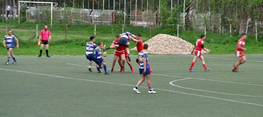 Srpsko-albanski boj na veštačkoj travi (VIDEO)