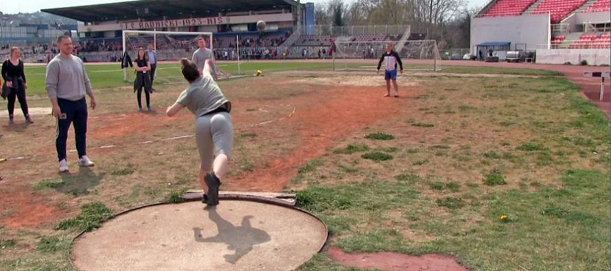Školarci na Čairu odradili takmičenja u atletici (VIDEO)