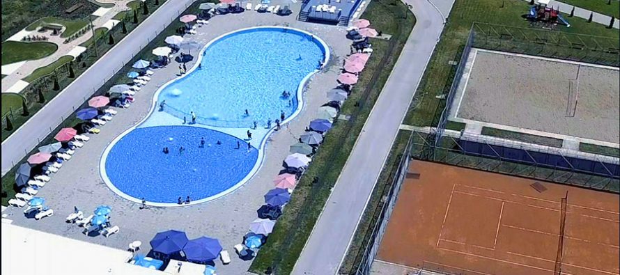 Bazen u Beloj Palanci idealan za odmor i relaksaciju (VIDEO)