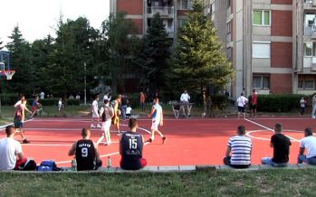 Uređen još jedan košarkaški teren u gradu (VIDEO)