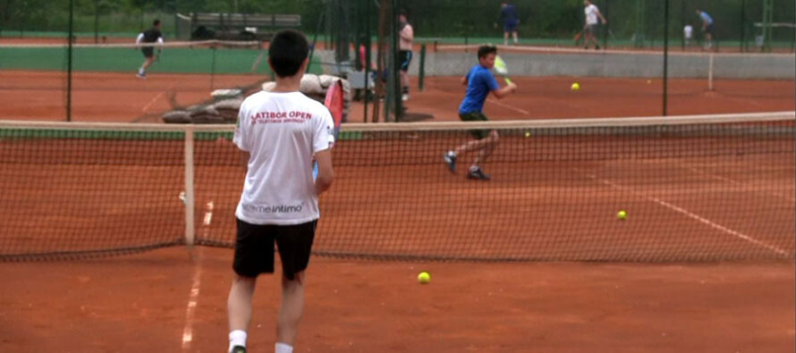 Tenis jedan od sportova koji se prvi vraća takmičenju. Niš uskoro domaćin profesionalcima (VIDEO)