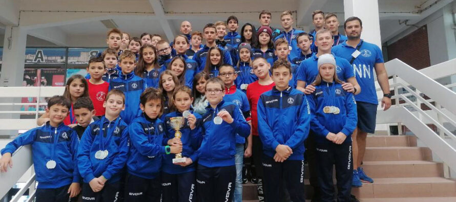 Plivači „Svetog Nikole“ izneli iz leskovačkog bazena 38 medalja