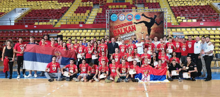 Četvoro balkanskih šampiona i jedan vicešampion iz niških kik boks klubova